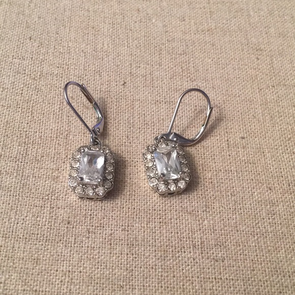 Earring bundle - Picture 3 of 3